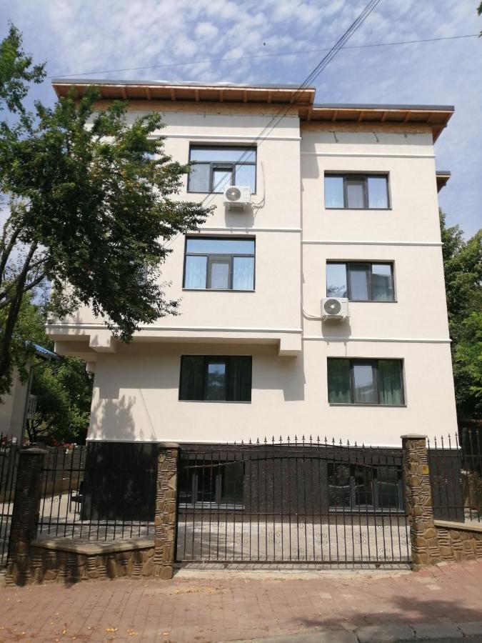 Mathias Luxury Apartments Iasi Exterior photo